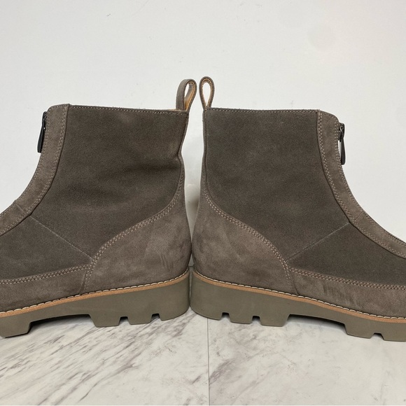Vionic Estilo Gray Suede Front Zip Bootie 6 1/2 - Picture 8 of 15